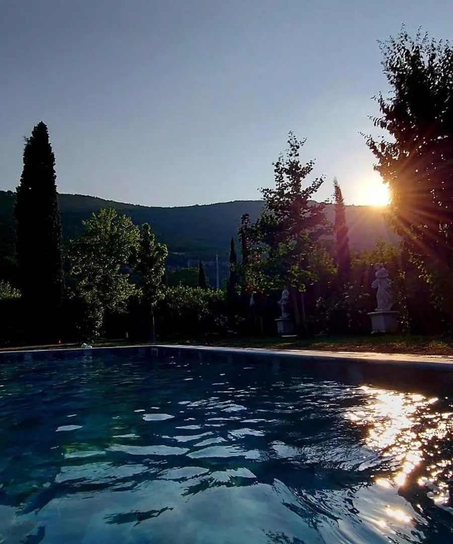 Villa Carrara Salvadori 그레짜나 B&B